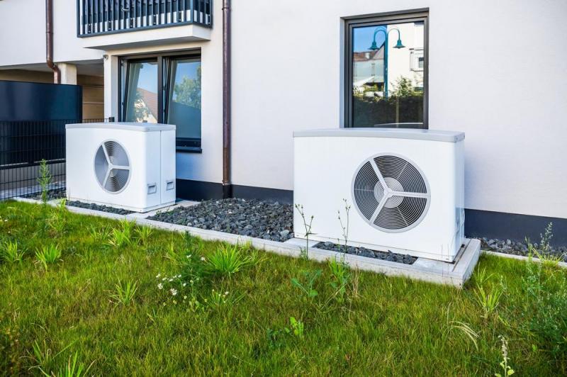 Installation de PAC air-eau ou air-air, que choisir pour votre confort ?