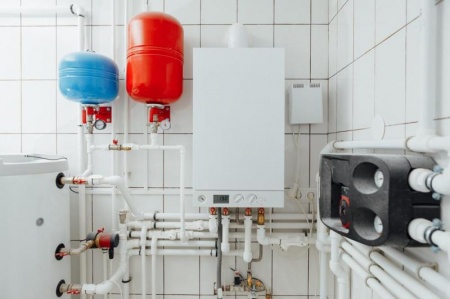 Chauffe-eau &eacute;lectrique ou thermodynamique, lequel choisir ?